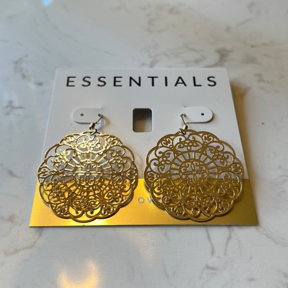 NWT Gold Medallion Earrings
